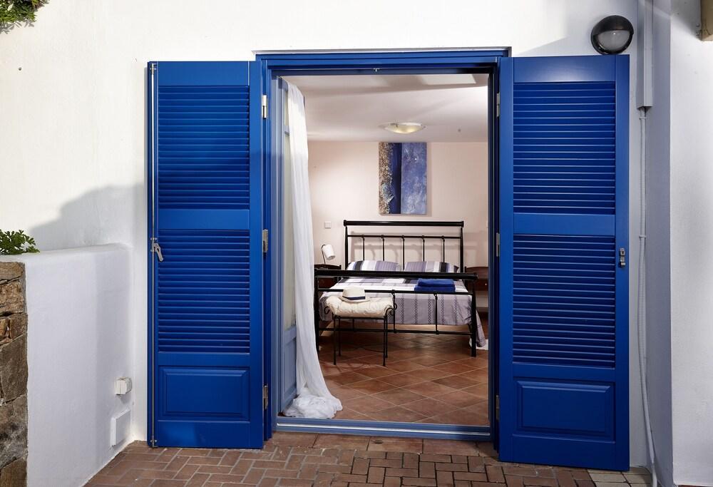 Paradise In Naxos 3*