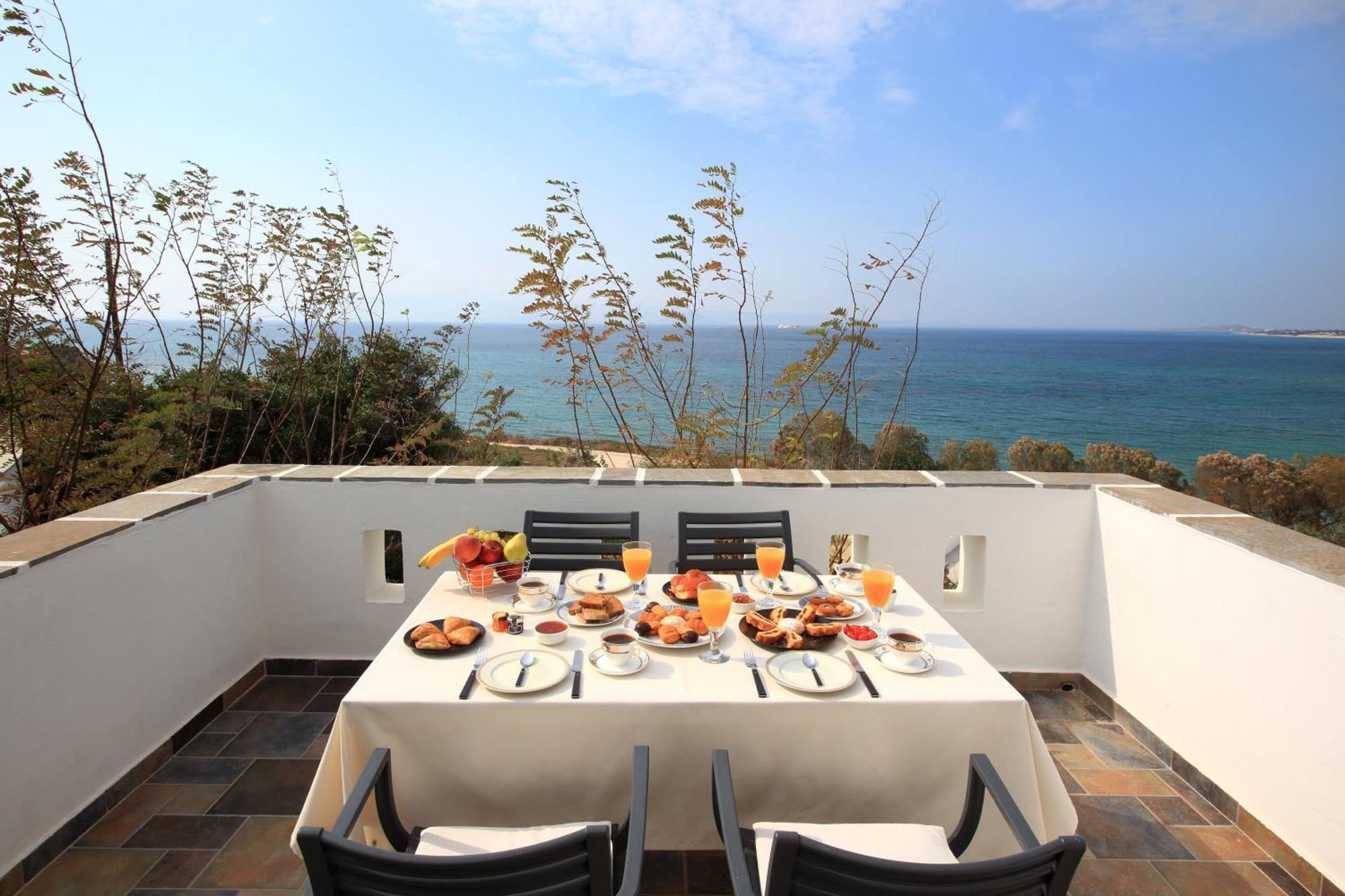 Paradise In Naxos Pláka