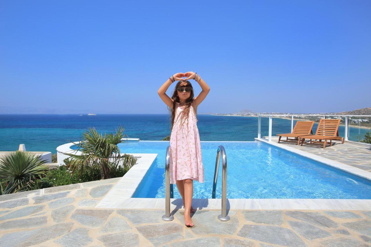 Paradise In Naxos מלון 3*