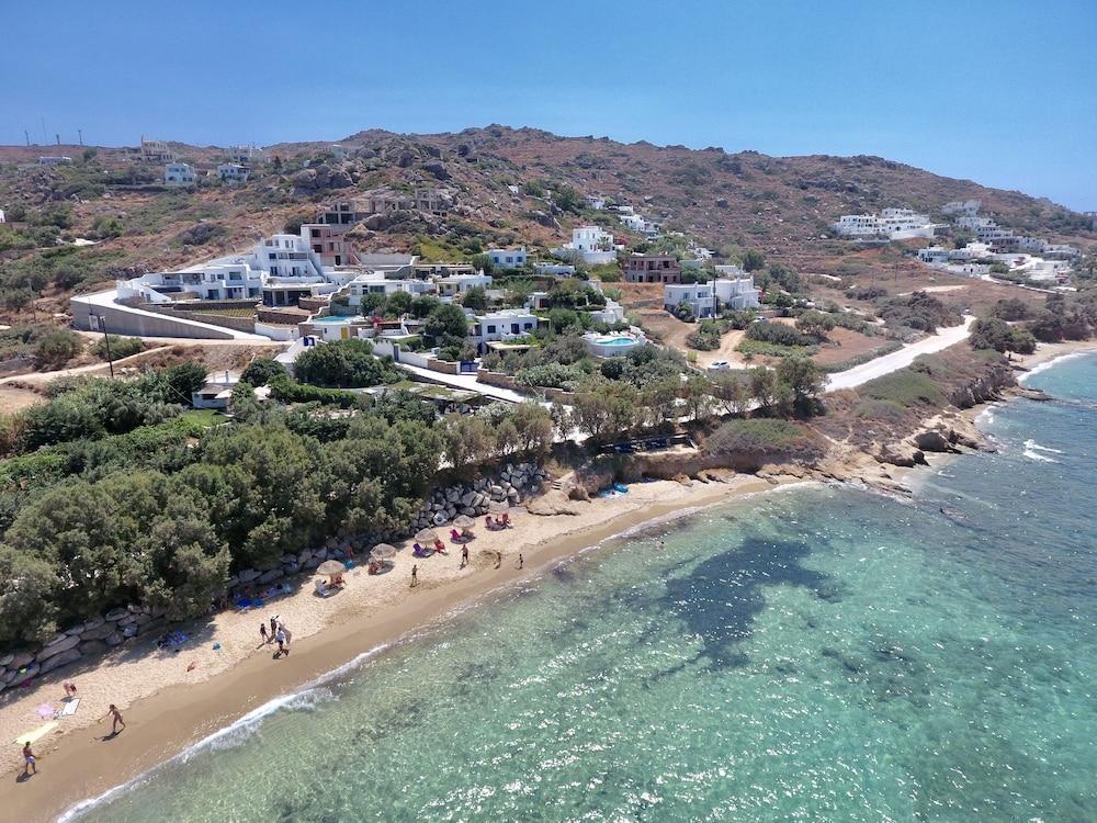 Hotel Paradise In Naxos 3*