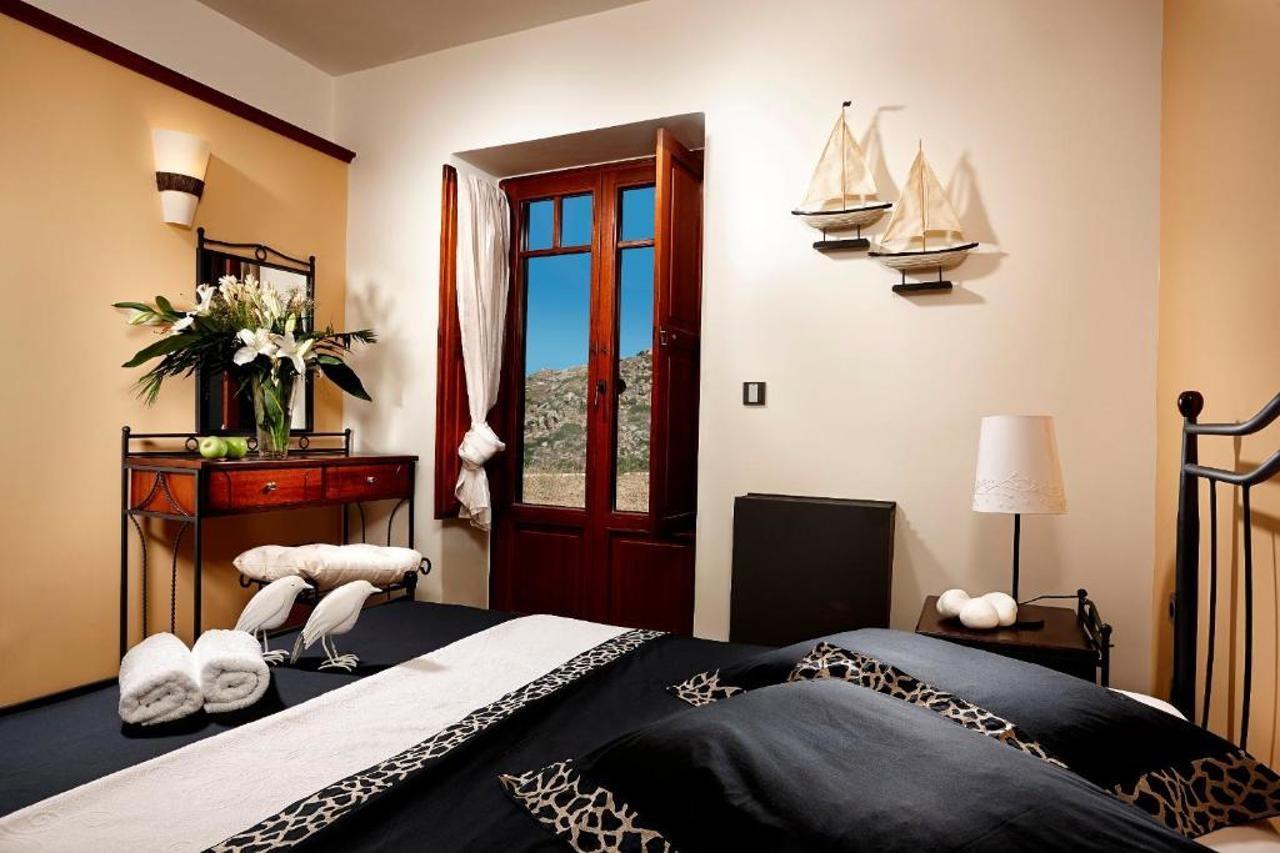 Paradise In Naxos 3*