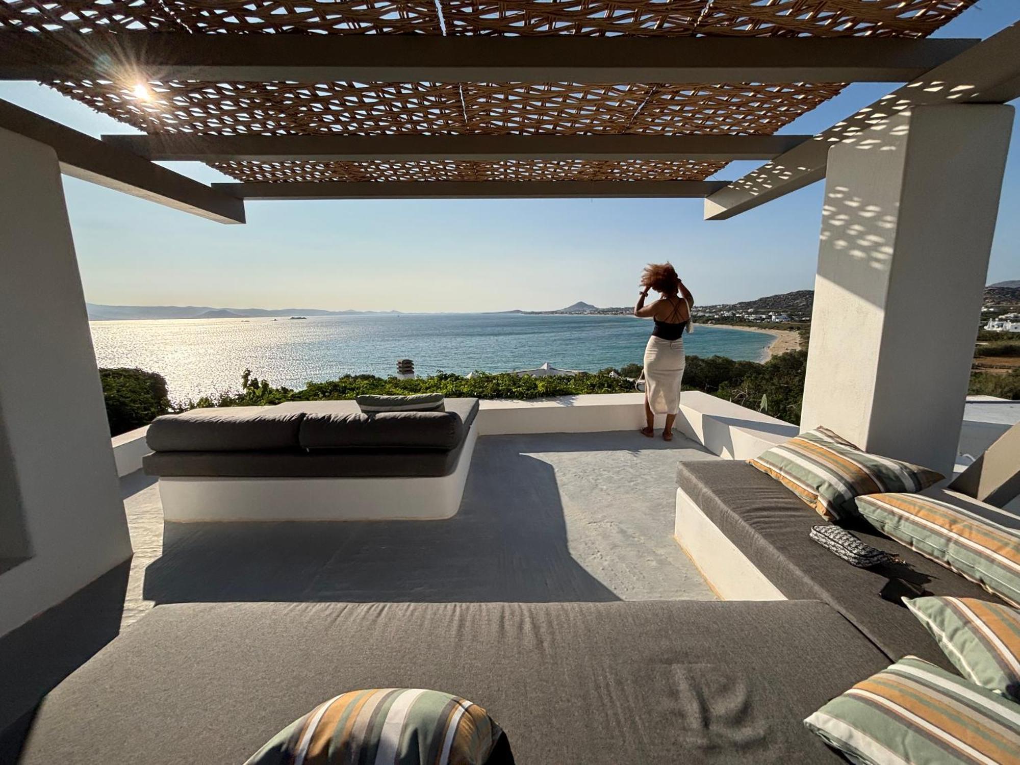 Paradise In Naxos 3*