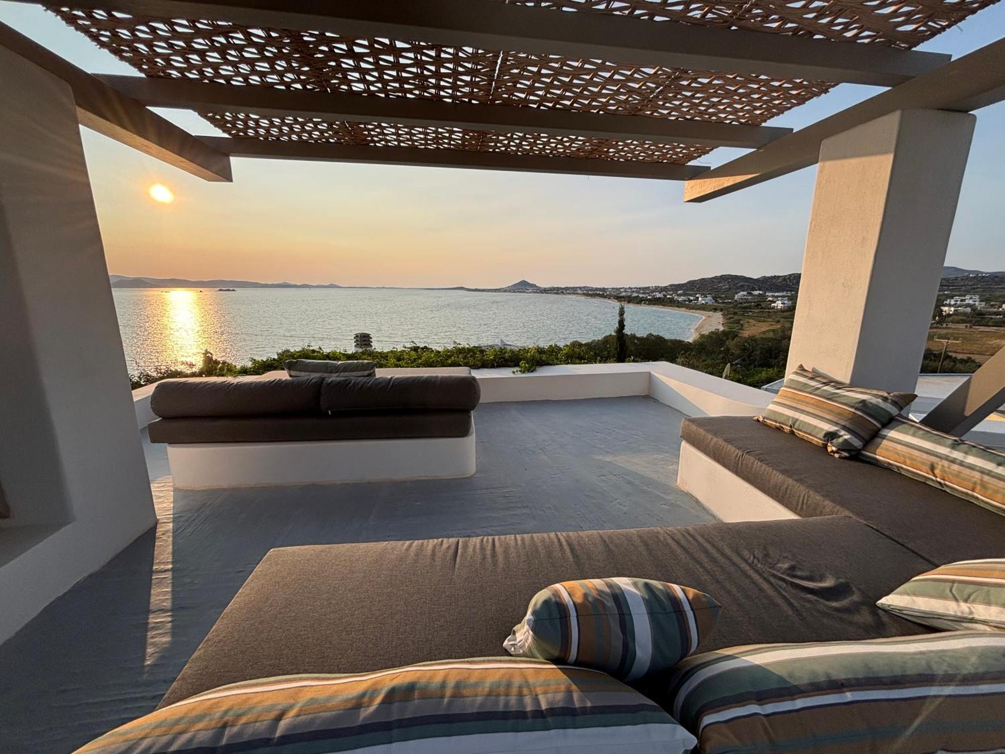 Hotel Paradise In Naxos