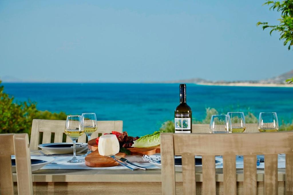 Hotel Paradise In Naxos 3*